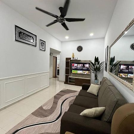 Homestay Kemaman Fyna06 Chukai Exterior foto