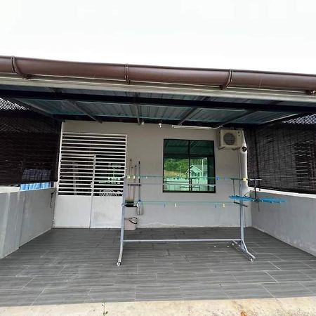 Homestay Kemaman Fyna06 Chukai Exterior foto